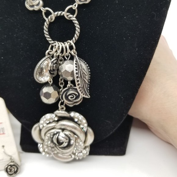 Rose Necklace and Earring Set - Picture 2 of 7